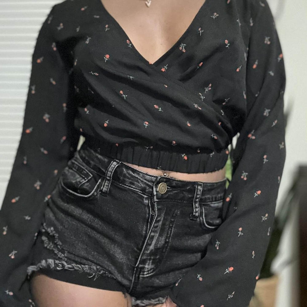 H&M Black Wrap Crop Blouse with Long Sleeves